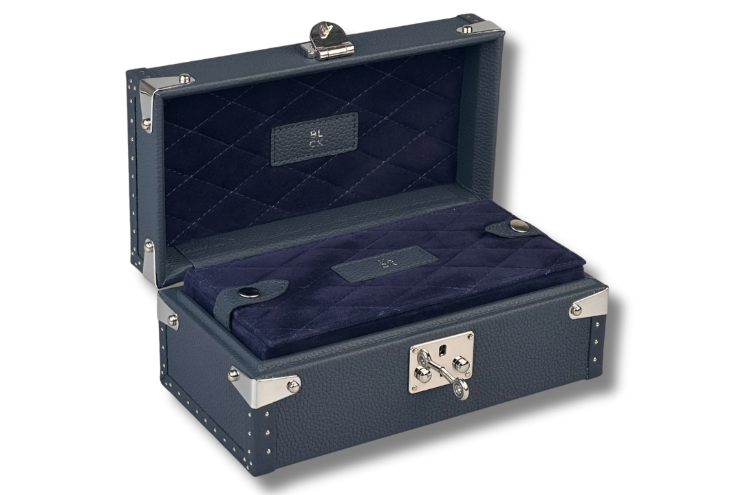 BLCK togo watch case suede interior compartments