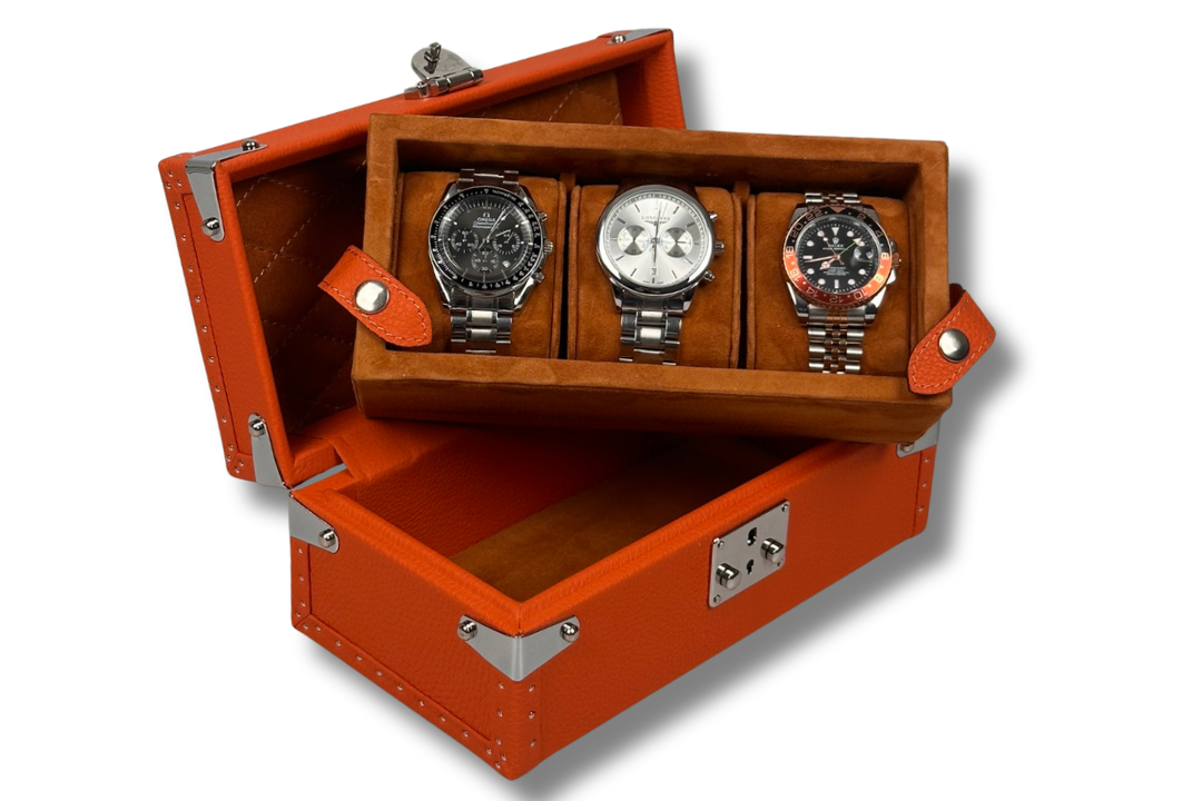 BLCK togo watch case suede interior compartments